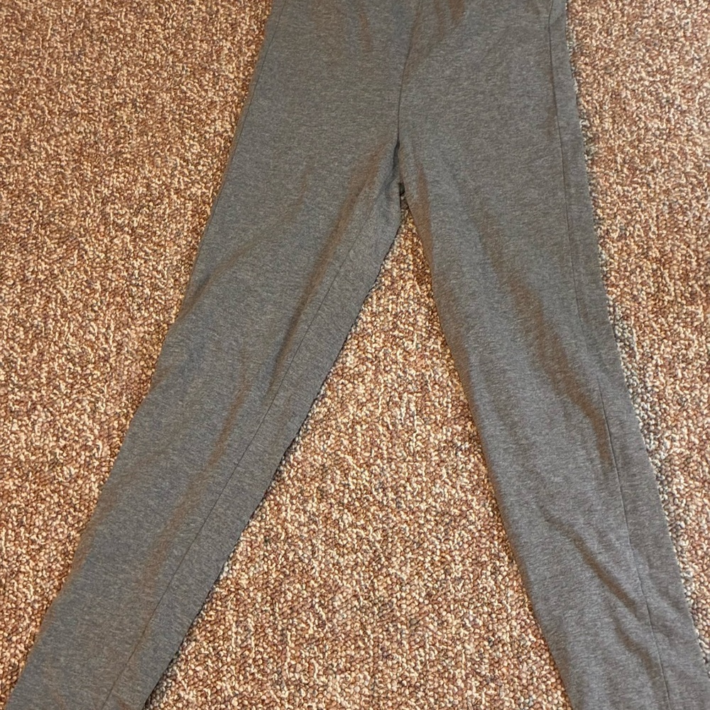 Simply Vera Wang gray leggings